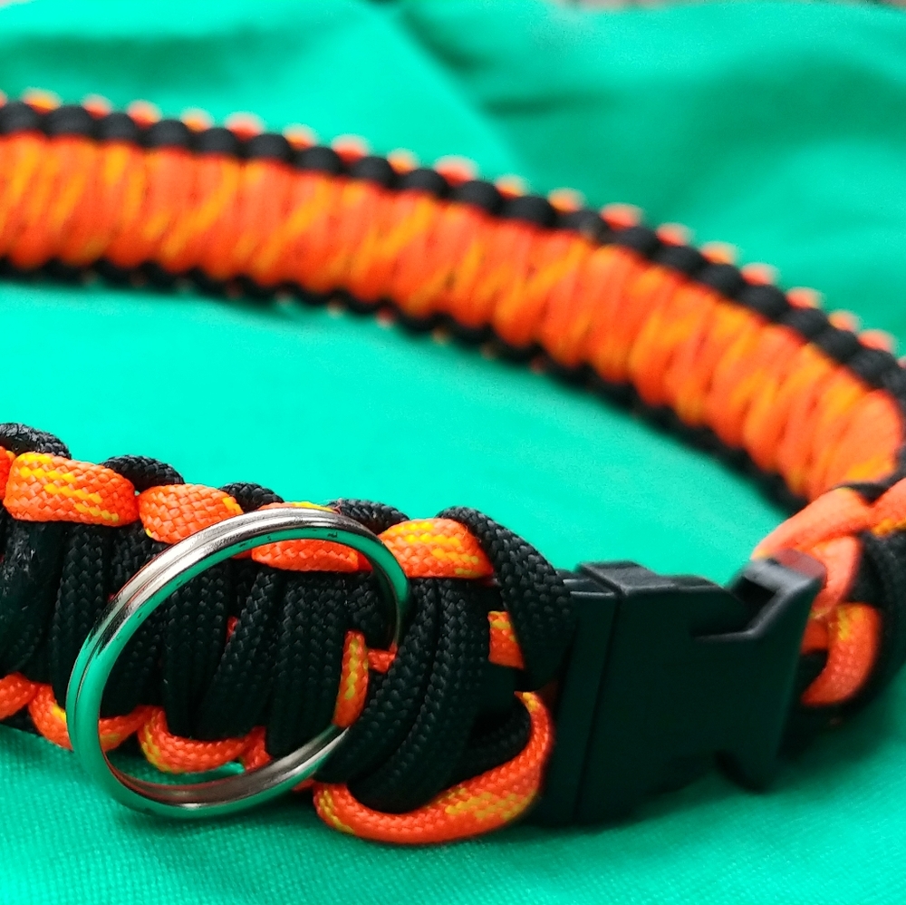 PARACORD DOG COLLAR
